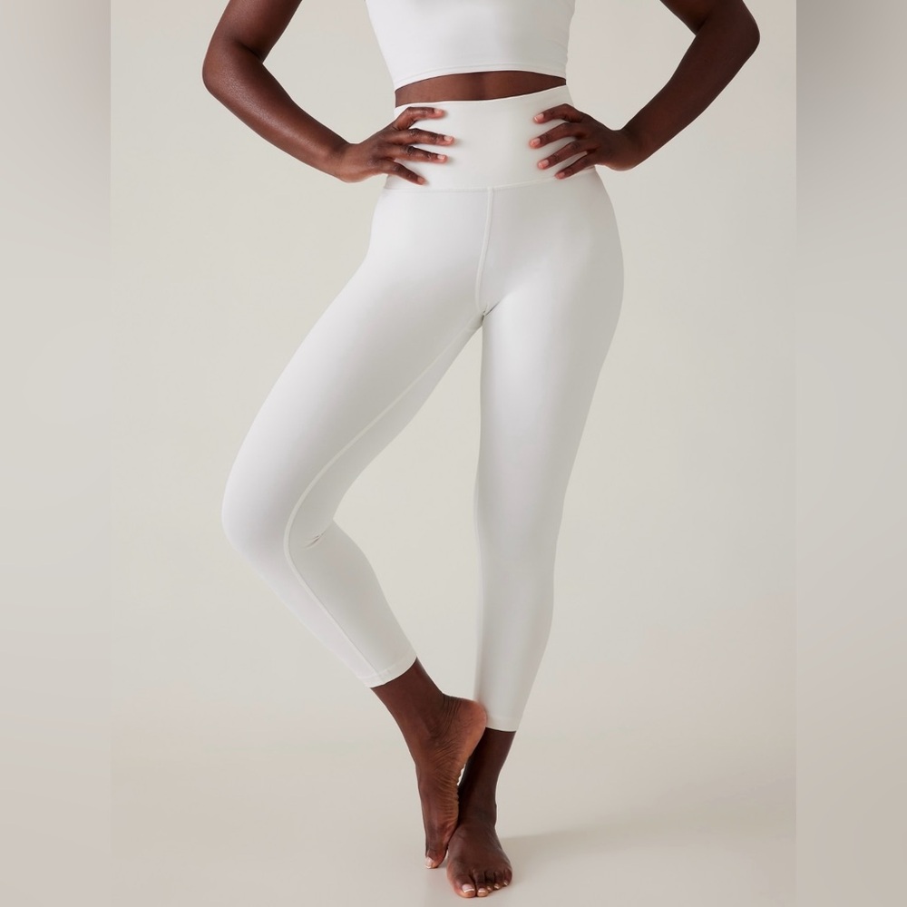 Athleta Elation Ultra High Rise 7/8 Leggings